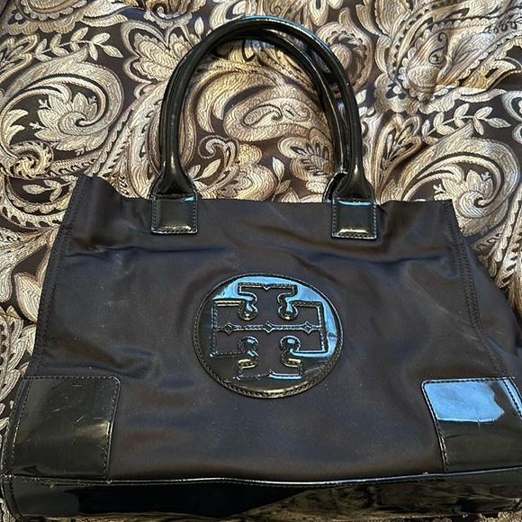 Tory Burch Handbags - Tory Burch tote bag